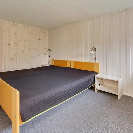 펜션 Three-bedroom Holiday In *